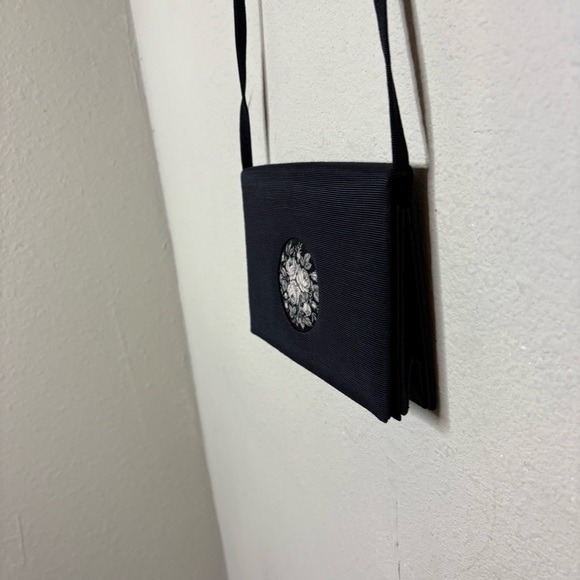Vintage Black Evening Handbag with Embroidered Detailing from Austria - Picture 2 of 7